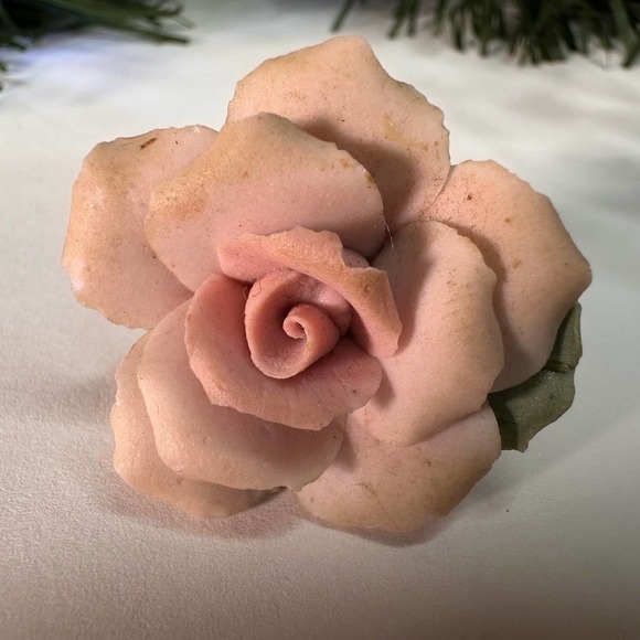 Mismatched Vintage Earrings: Clay Rose + Pink/Green Swirl Teardrop Earrings - Picture 5 of 14